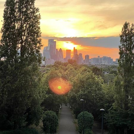 2 Bedrooms 2 Stations London Exteriör bild