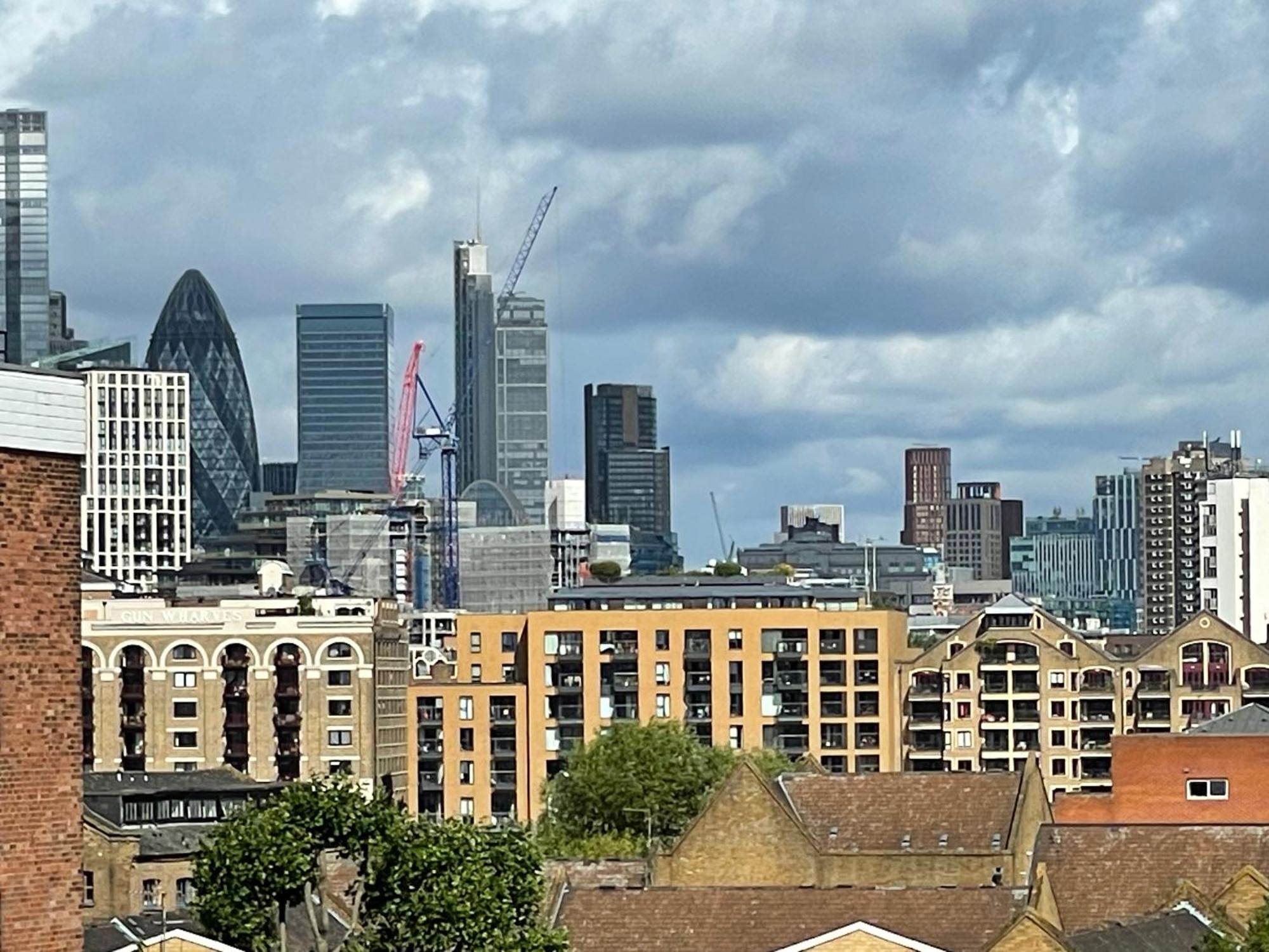 2 Bedrooms 2 Stations London Exteriör bild