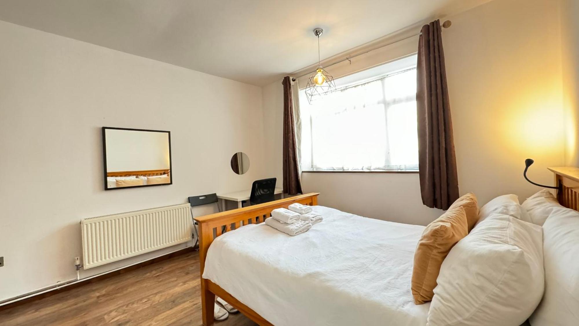 2 Bedrooms 2 Stations London Exteriör bild